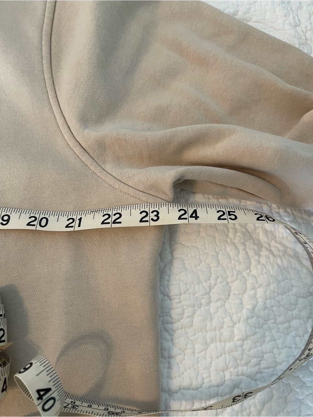 Women’s Banana Republic Cream Sweatshirt with Monogram - Picture 4 of 5